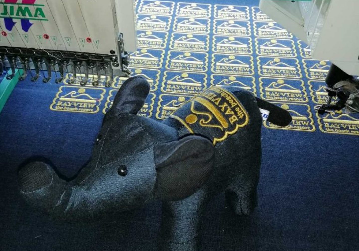 stickdesigner_blue elepahnt embro1