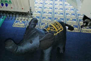 stickdesigner_blue elepahnt embro1