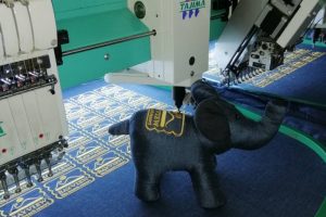 stickdesigner_blue elepahnt embro2